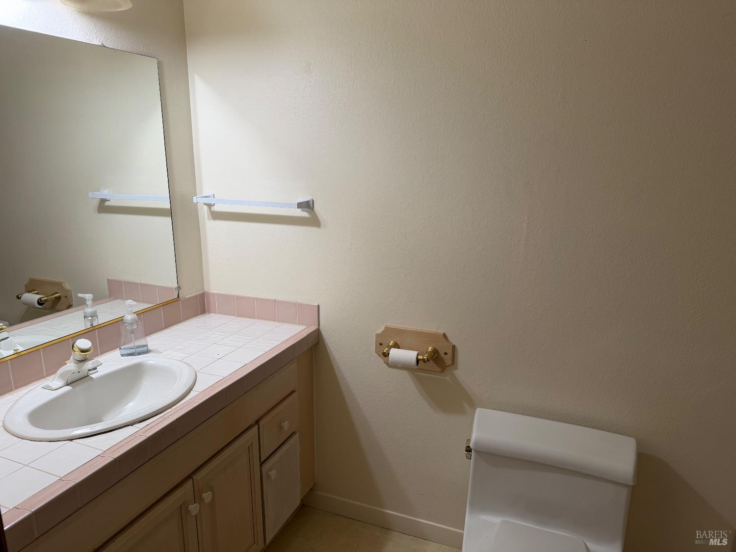 Detail Gallery Image 32 of 39 For 1964 Knolls Dr, Santa Rosa,  CA 95405 - 2 Beds | 1/1 Baths