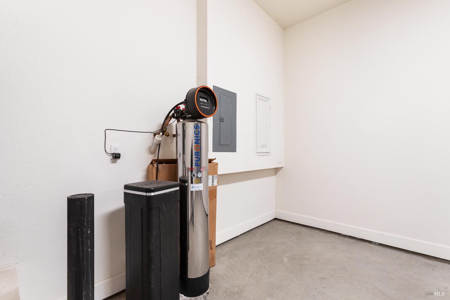 Detail Gallery Image 35 of 46 For 437 Waterwood Dr, Rio Vista,  CA 94571 - 2 Beds | 2 Baths