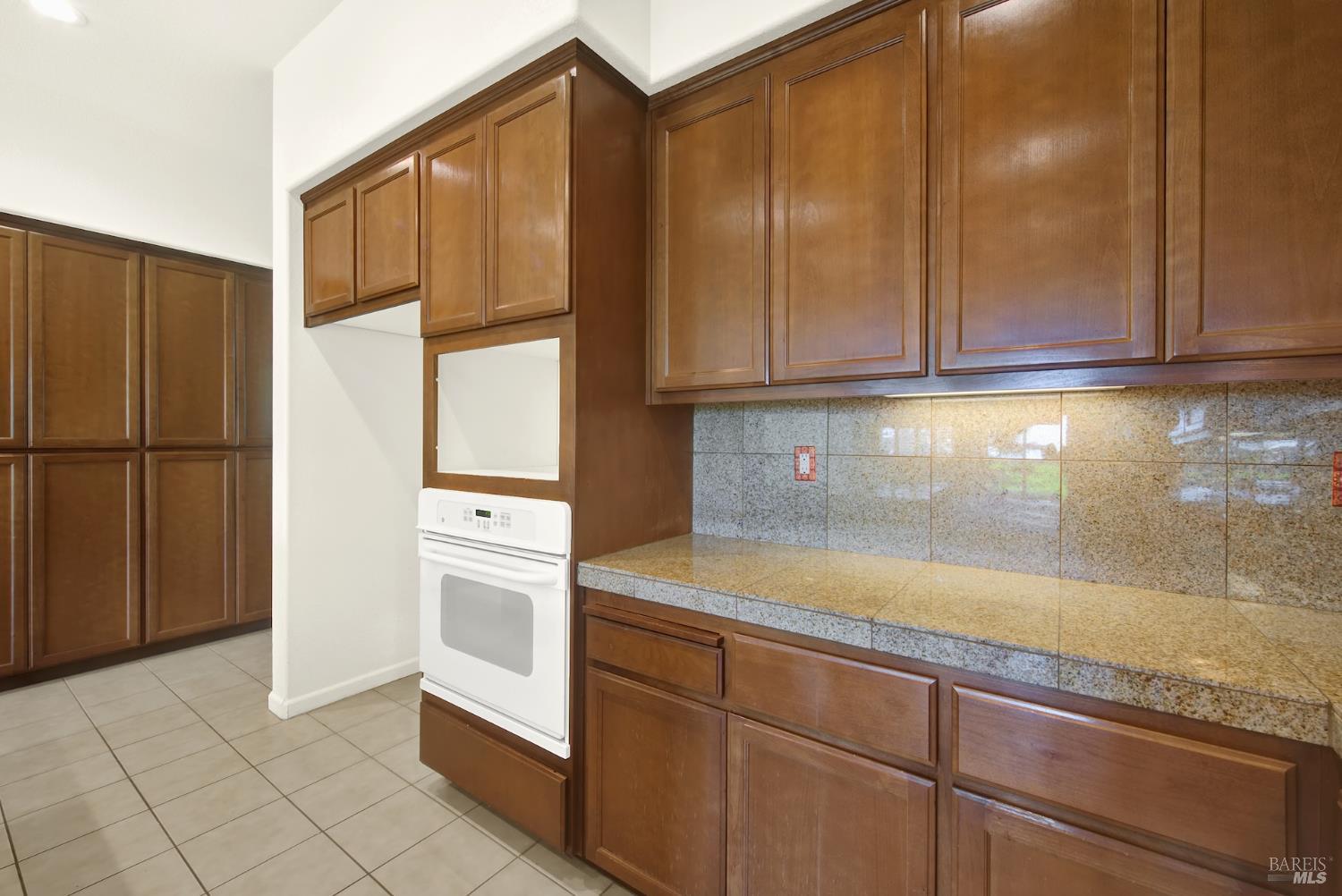 Detail Gallery Image 24 of 85 For 6 Goldeneye Ct, American Canyon,  CA 94503 - 4 Beds | 2 Baths