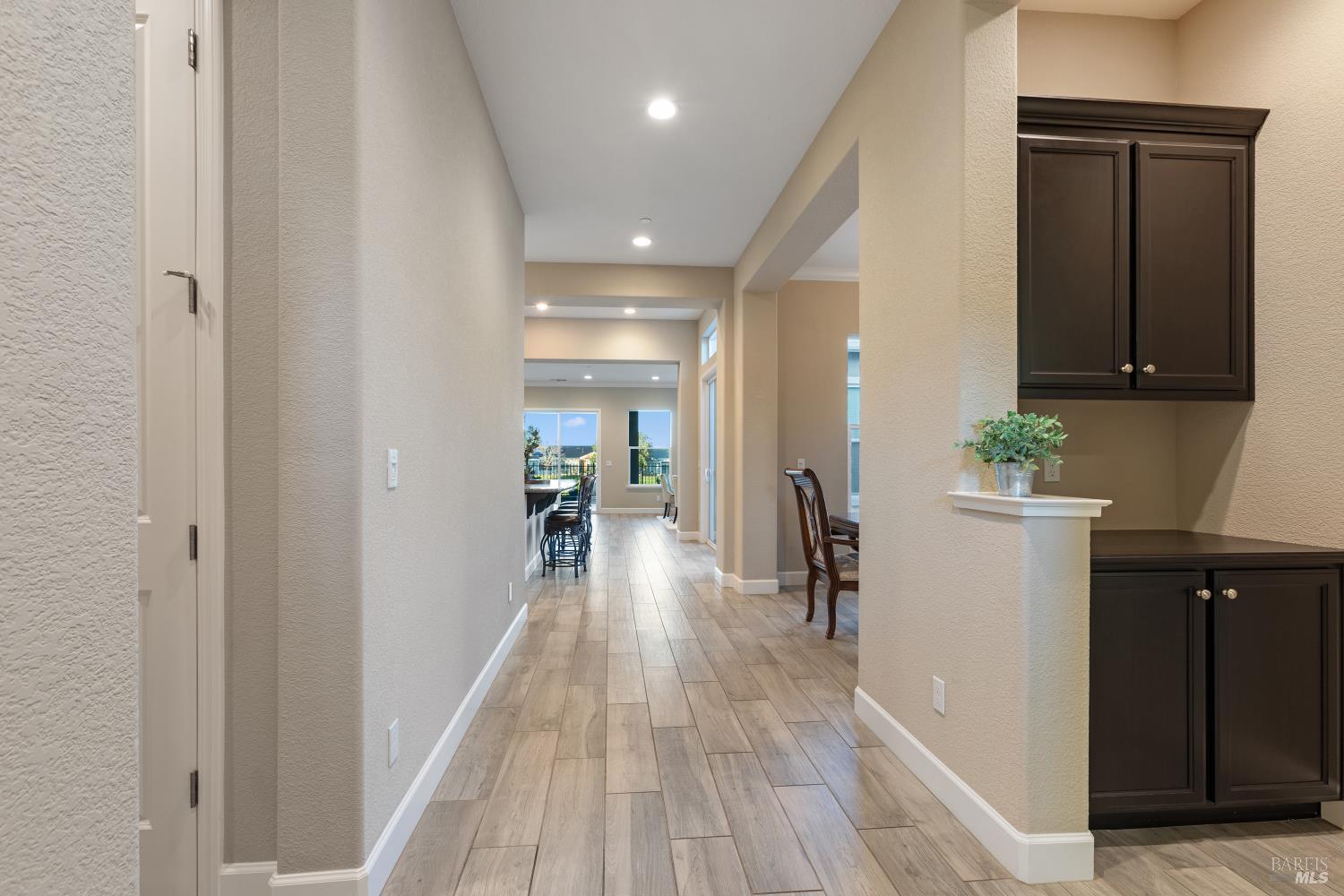 Detail Gallery Image 12 of 46 For 437 Waterwood Dr, Rio Vista,  CA 94571 - 2 Beds | 2 Baths