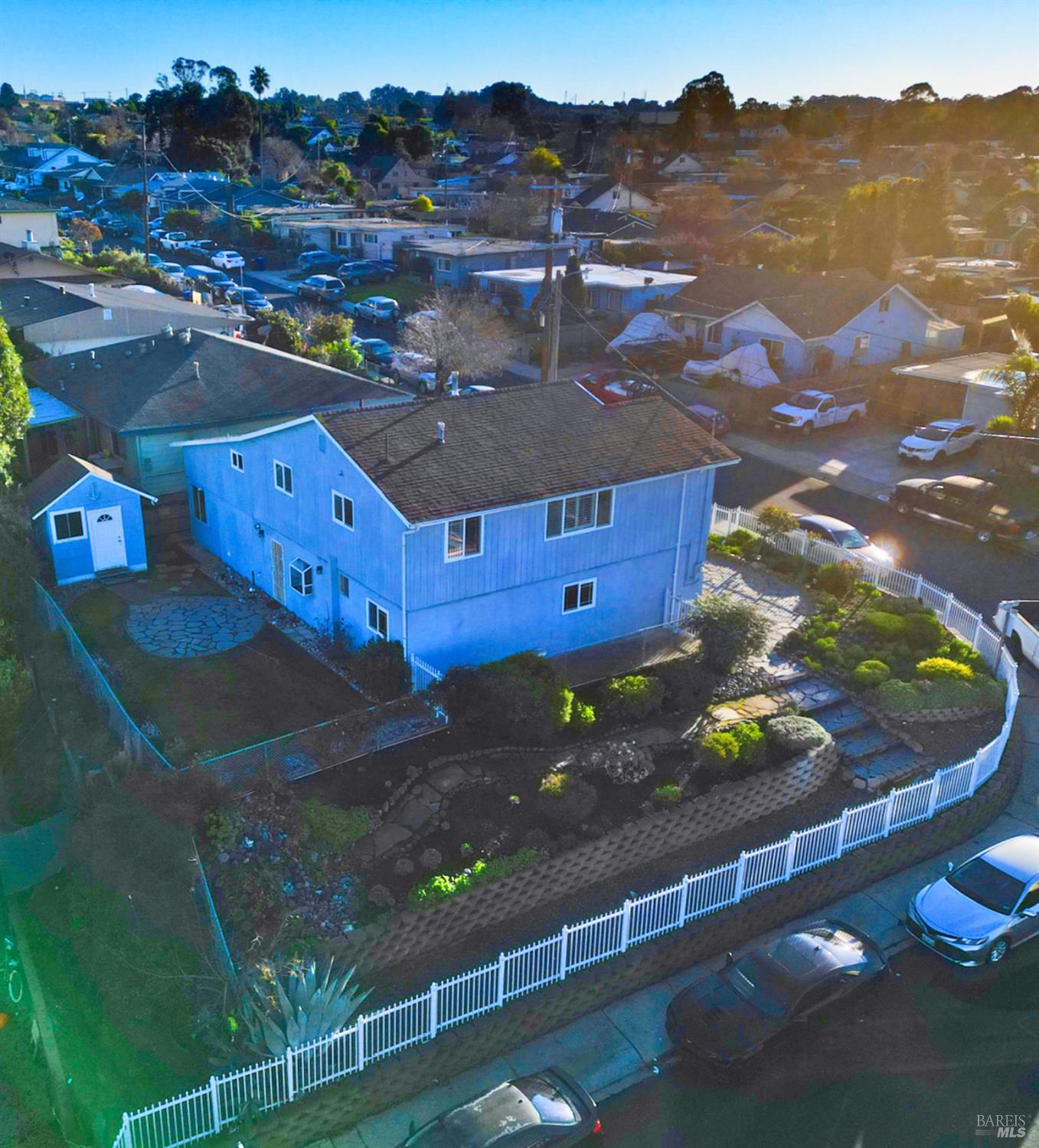 Detail Gallery Image 7 of 50 For 465 Linda Dr, San Pablo,  CA 94806 - 4 Beds | 2 Baths