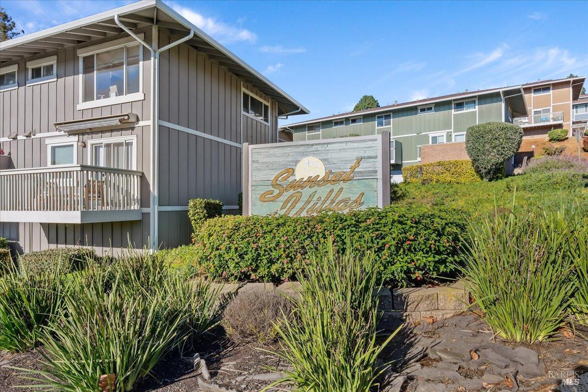 Detail Gallery Image 30 of 30 For 100 Sunset Cir #68,  Benicia,  CA 94510 - 3 Beds | 1/1 Baths