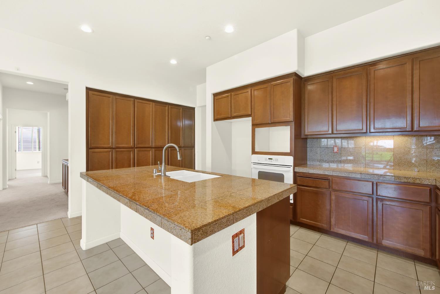 Detail Gallery Image 23 of 85 For 6 Goldeneye Ct, American Canyon,  CA 94503 - 4 Beds | 2 Baths