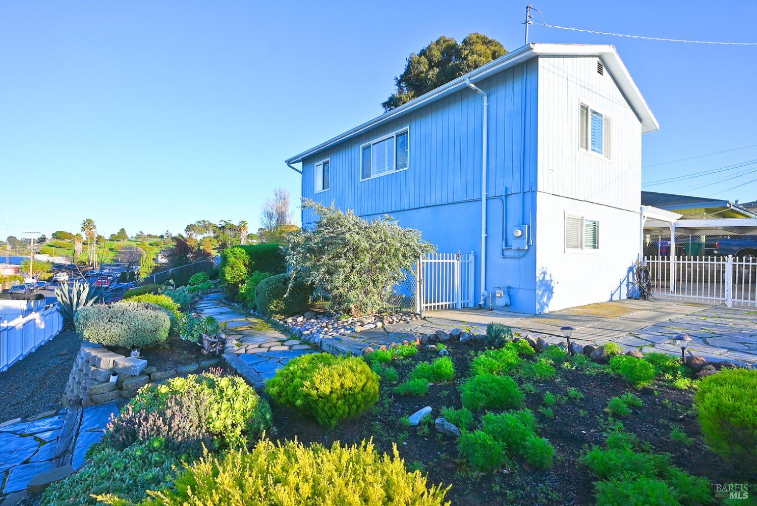 Detail Gallery Image 11 of 50 For 465 Linda Dr, San Pablo,  CA 94806 - 4 Beds | 2 Baths