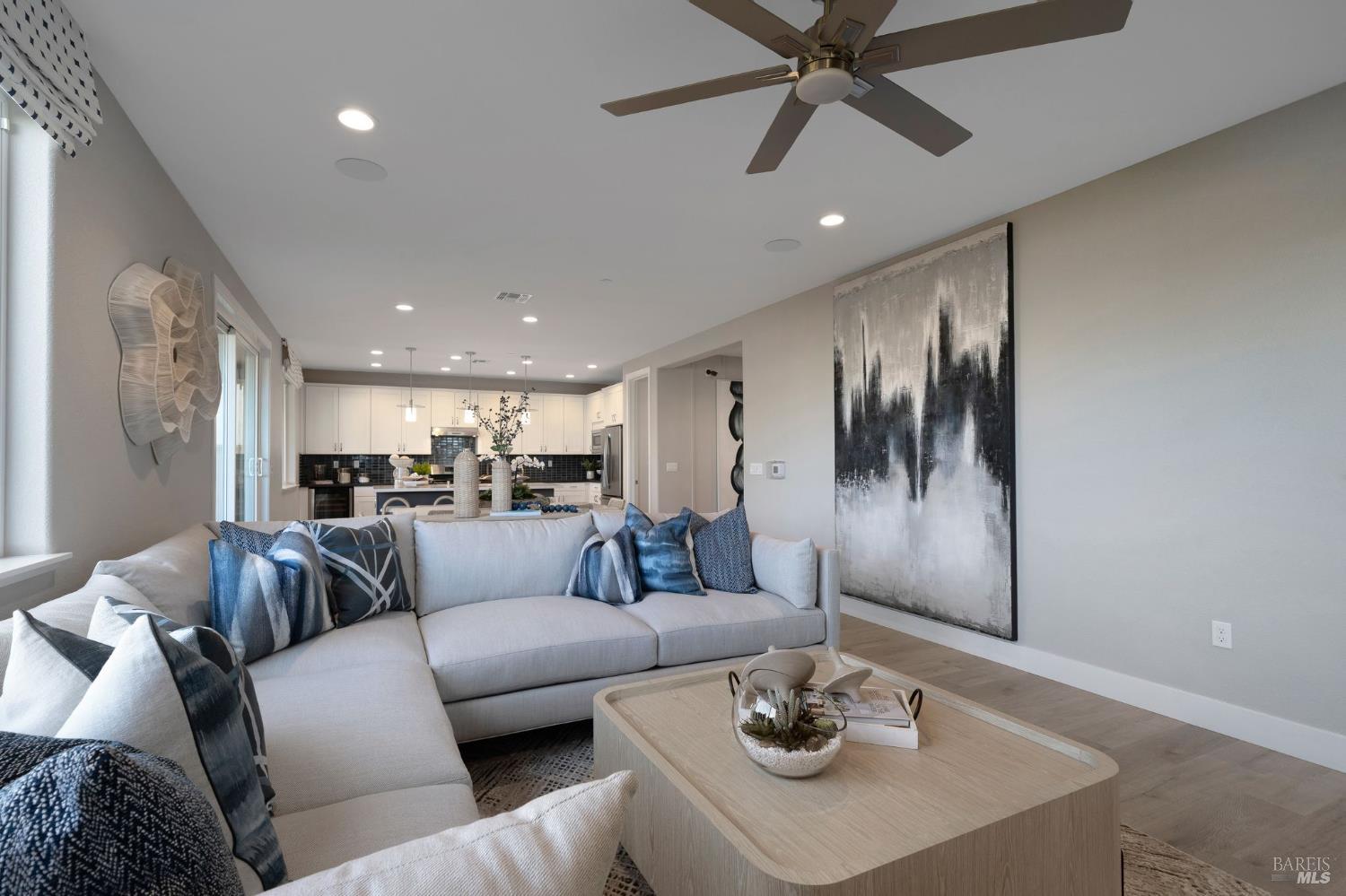 Detail Gallery Image 7 of 42 For 537 Eagle Cir, Oakley,  CA 94561 - 4 Beds | 3 Baths