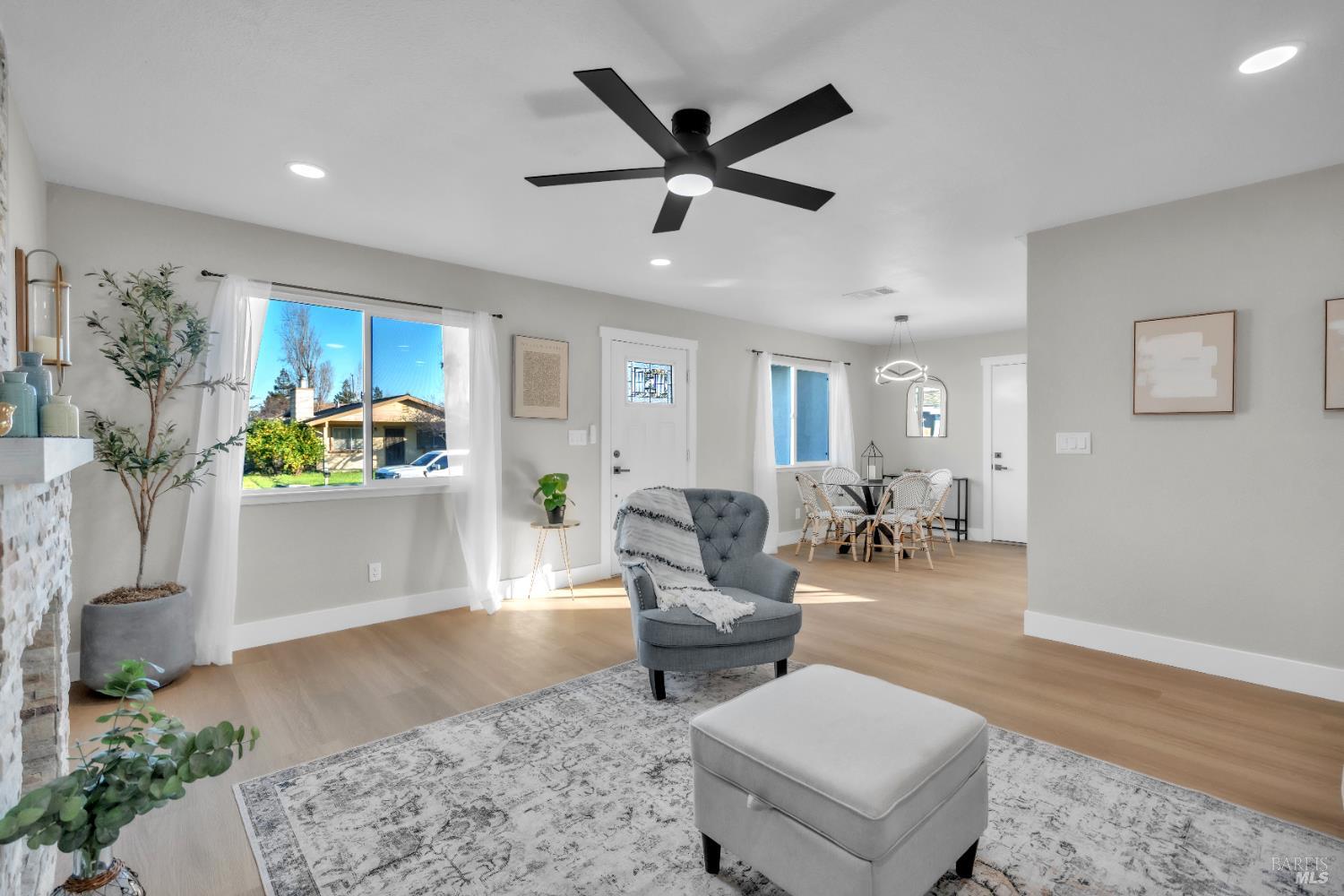 Detail Gallery Image 6 of 30 For 1312 Phillip Way, Suisun City,  CA 94585 - 4 Beds | 2 Baths