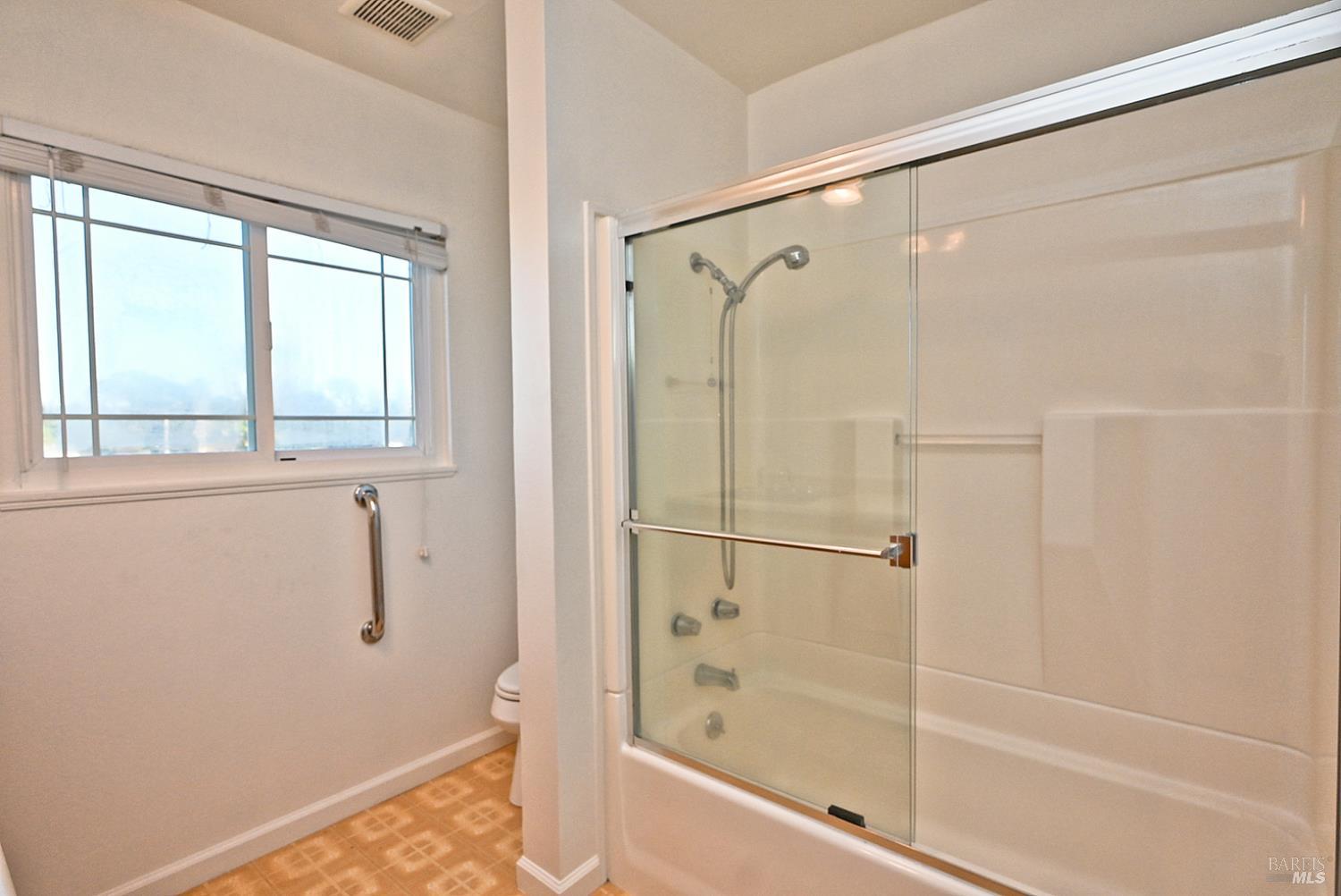 Detail Gallery Image 46 of 50 For 465 Linda Dr, San Pablo,  CA 94806 - 4 Beds | 2 Baths