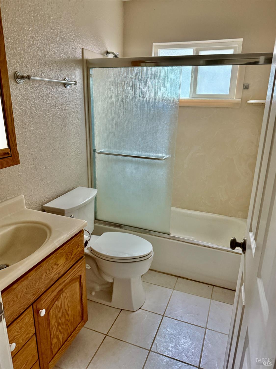 Detail Gallery Image 21 of 38 For 214 Albany Ave, Vacaville,  CA 95687 - 3 Beds | 2 Baths
