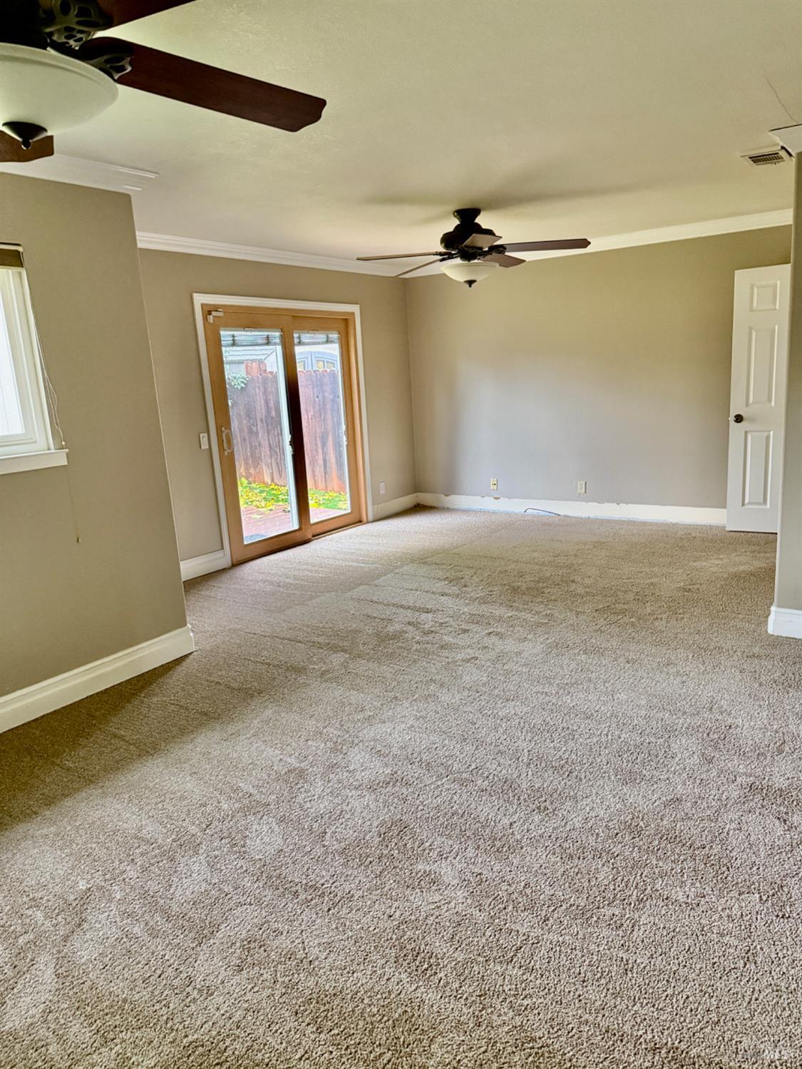 Detail Gallery Image 23 of 38 For 214 Albany Ave, Vacaville,  CA 95687 - 3 Beds | 2 Baths