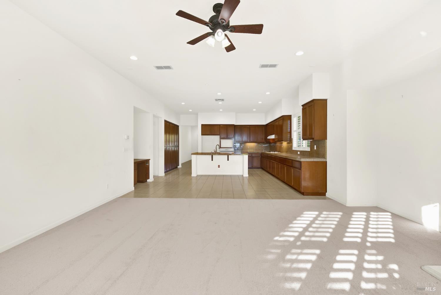 Detail Gallery Image 35 of 85 For 6 Goldeneye Ct, American Canyon,  CA 94503 - 4 Beds | 2 Baths