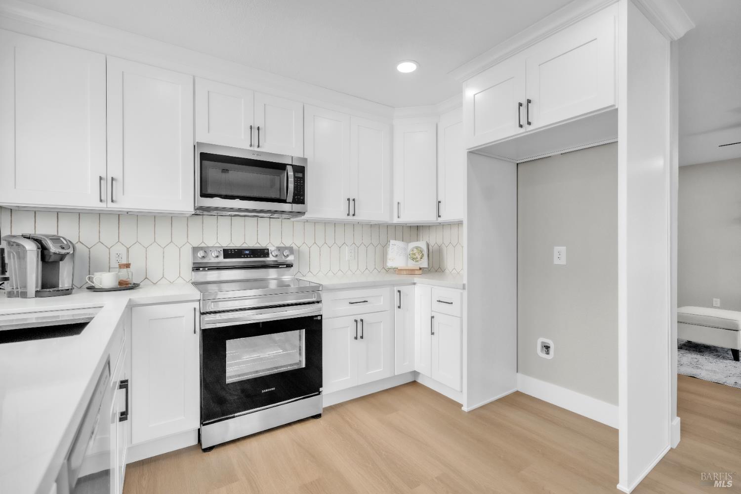 Detail Gallery Image 9 of 30 For 1312 Phillip Way, Suisun City,  CA 94585 - 4 Beds | 2 Baths