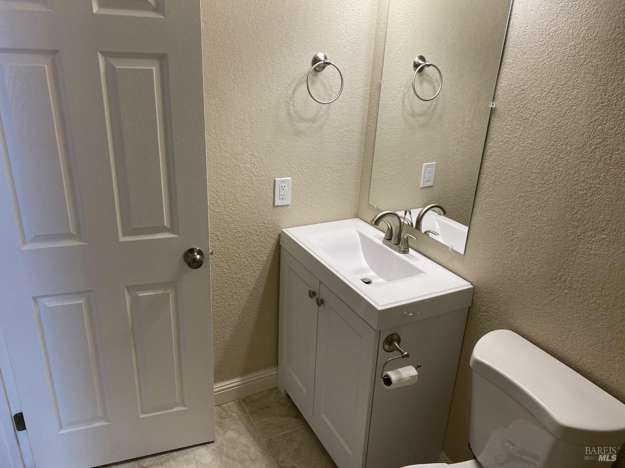 Detail Gallery Image 22 of 27 For 172 W Catamaran Cir, Pittsburg,  CA 94565 - 4 Beds | 2 Baths