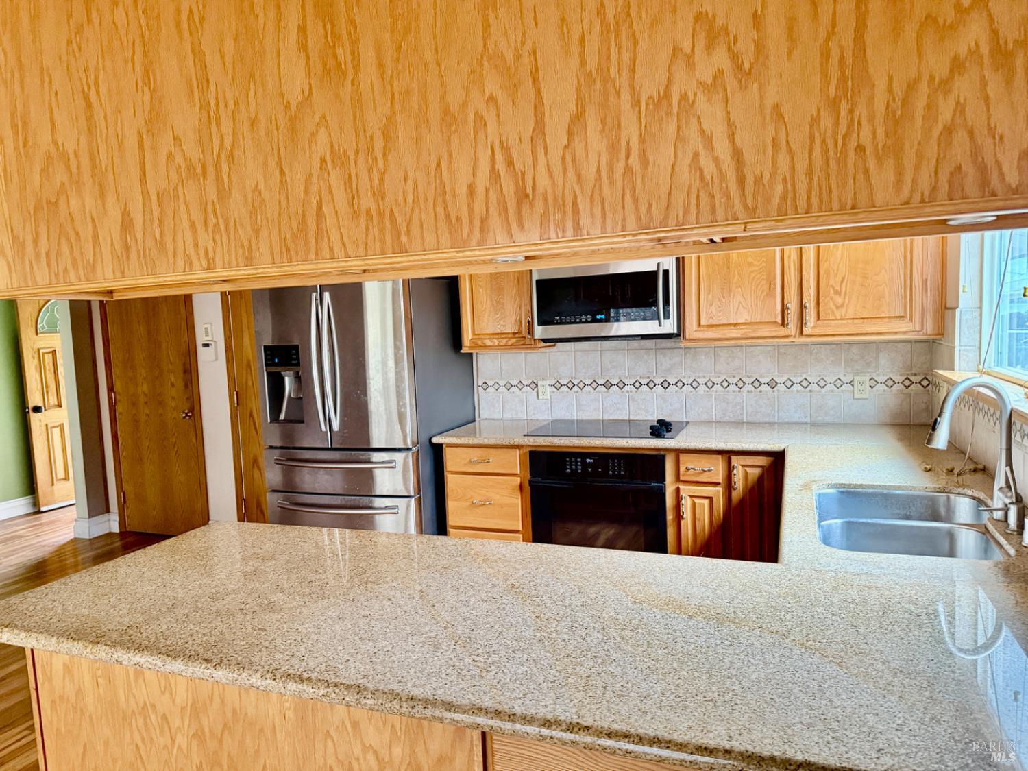 Detail Gallery Image 13 of 38 For 214 Albany Ave, Vacaville,  CA 95687 - 3 Beds | 2 Baths