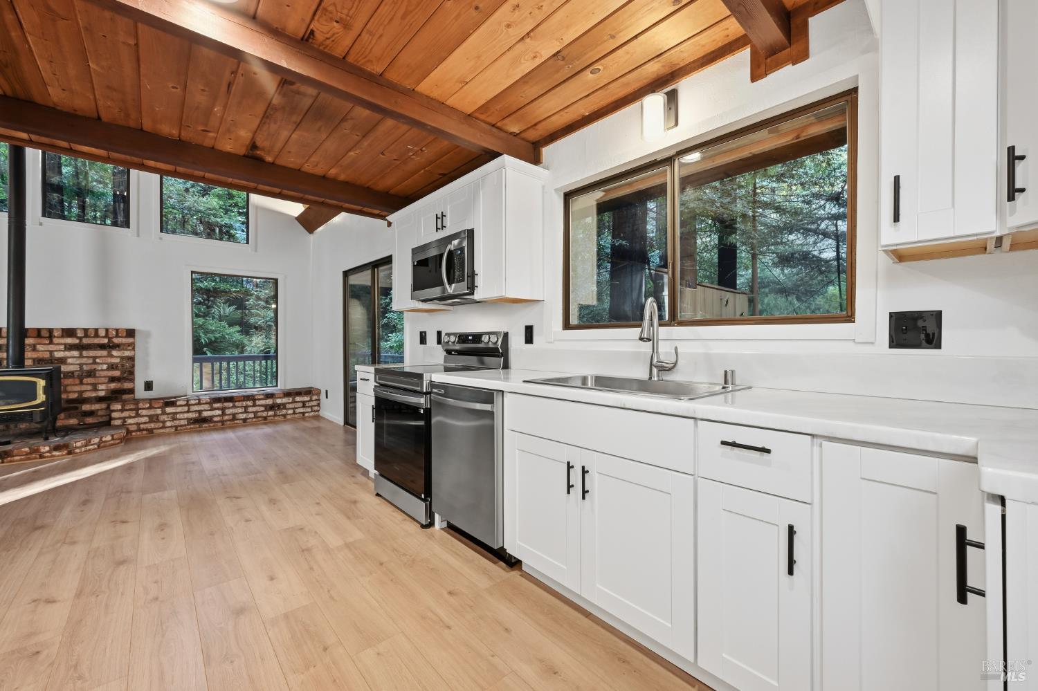 Detail Gallery Image 7 of 21 For 55 Silvia Dr, Cazadero,  CA 95421 - 2 Beds | 2 Baths