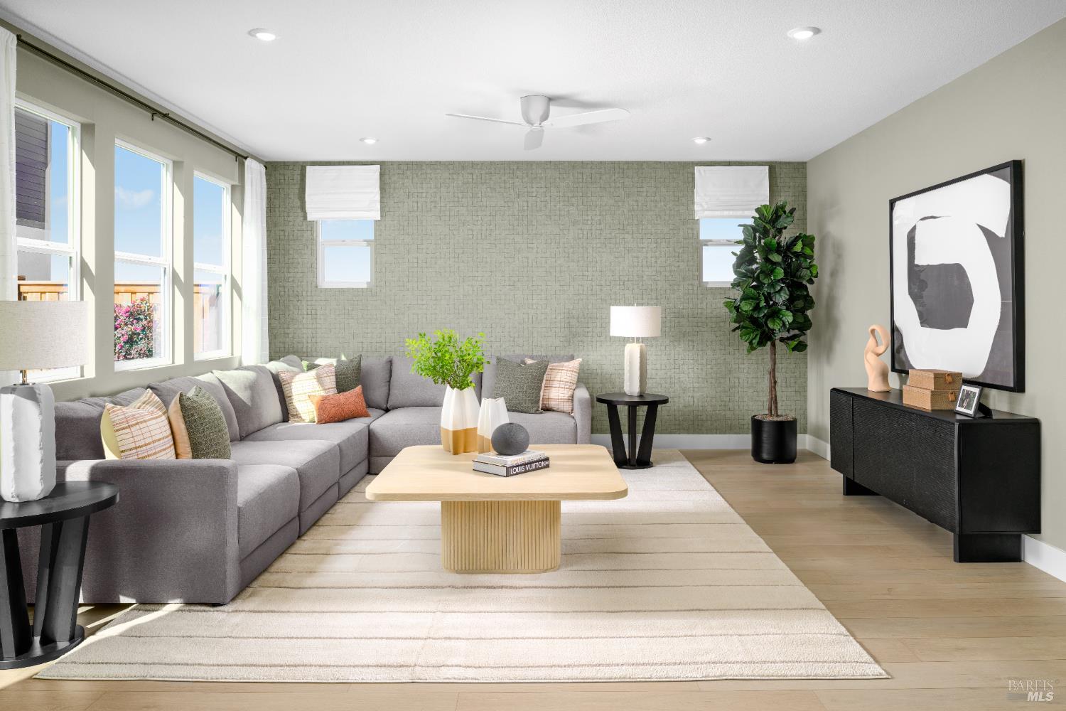 Detail Gallery Image 5 of 12 For 2454 Serene Ln, Santa Rosa,  CA 95403 - 5 Beds | 3 Baths