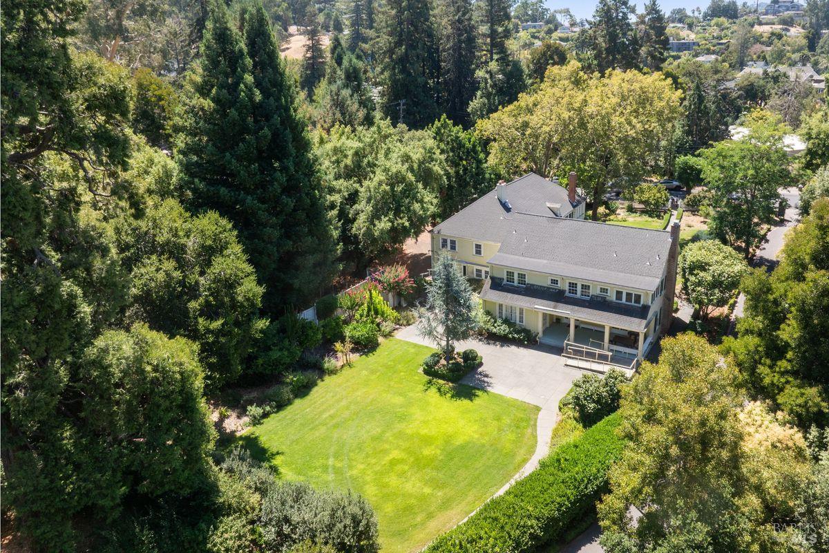 Detail Gallery Image 22 of 31 For 226 Magnolia Ave, San Rafael,  CA 94901 - 13 Beds | 2/2 Baths