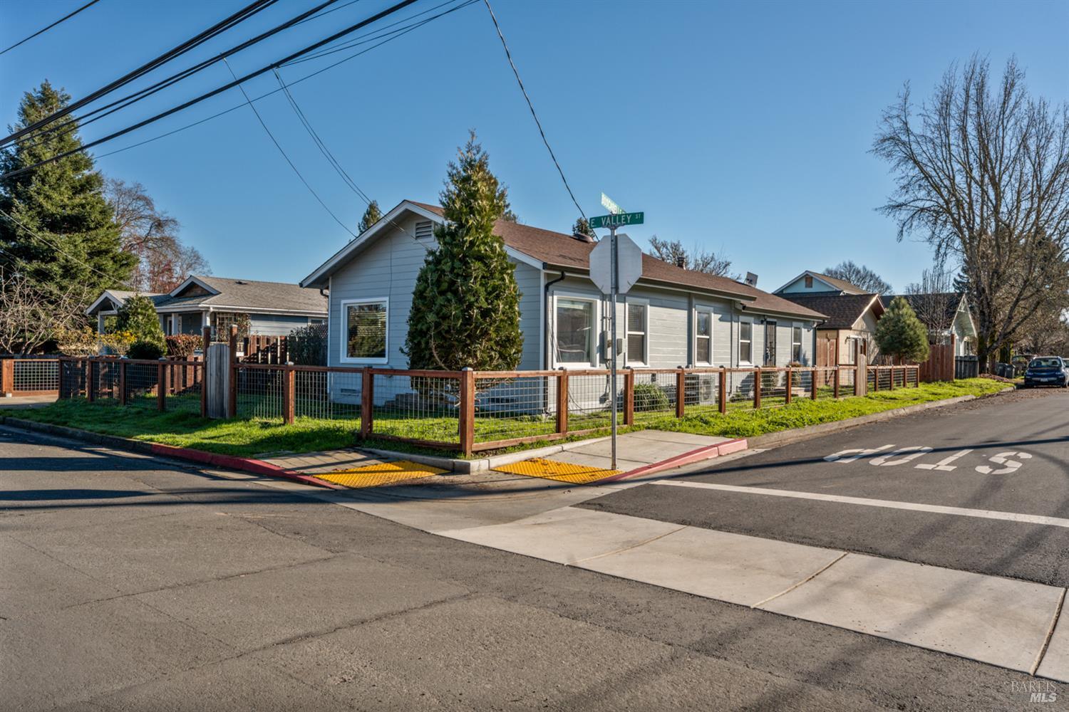 Front Image Thumbnail for BA325104648