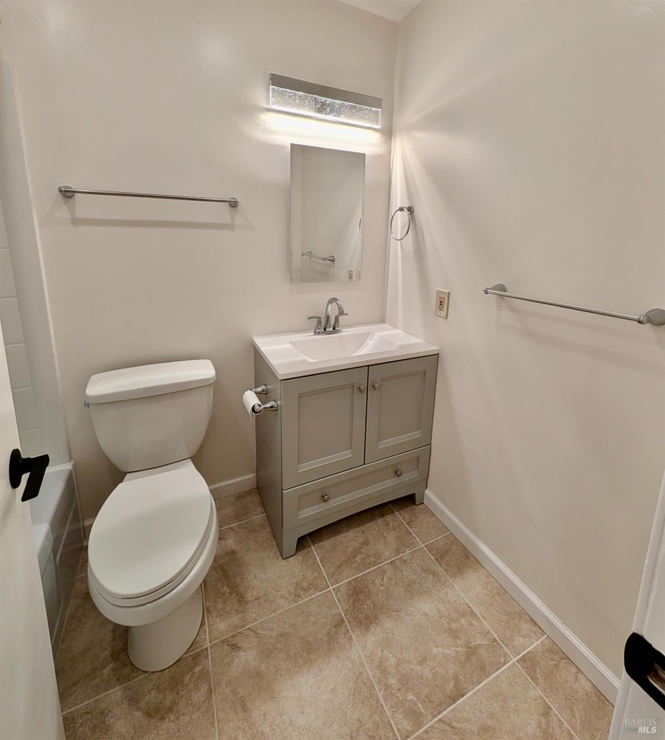 Detail Gallery Image 10 of 18 For 1815 Mini Dr, Vallejo,  CA 94589 - 4 Beds | 2 Baths