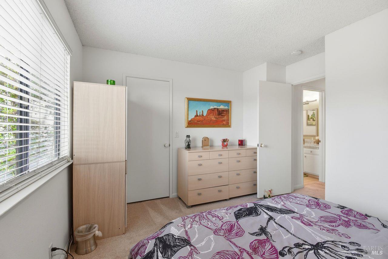 Detail Gallery Image 30 of 41 For 4762 Tarton Dr, Santa Rosa,  CA 95405 - 3 Beds | 2 Baths