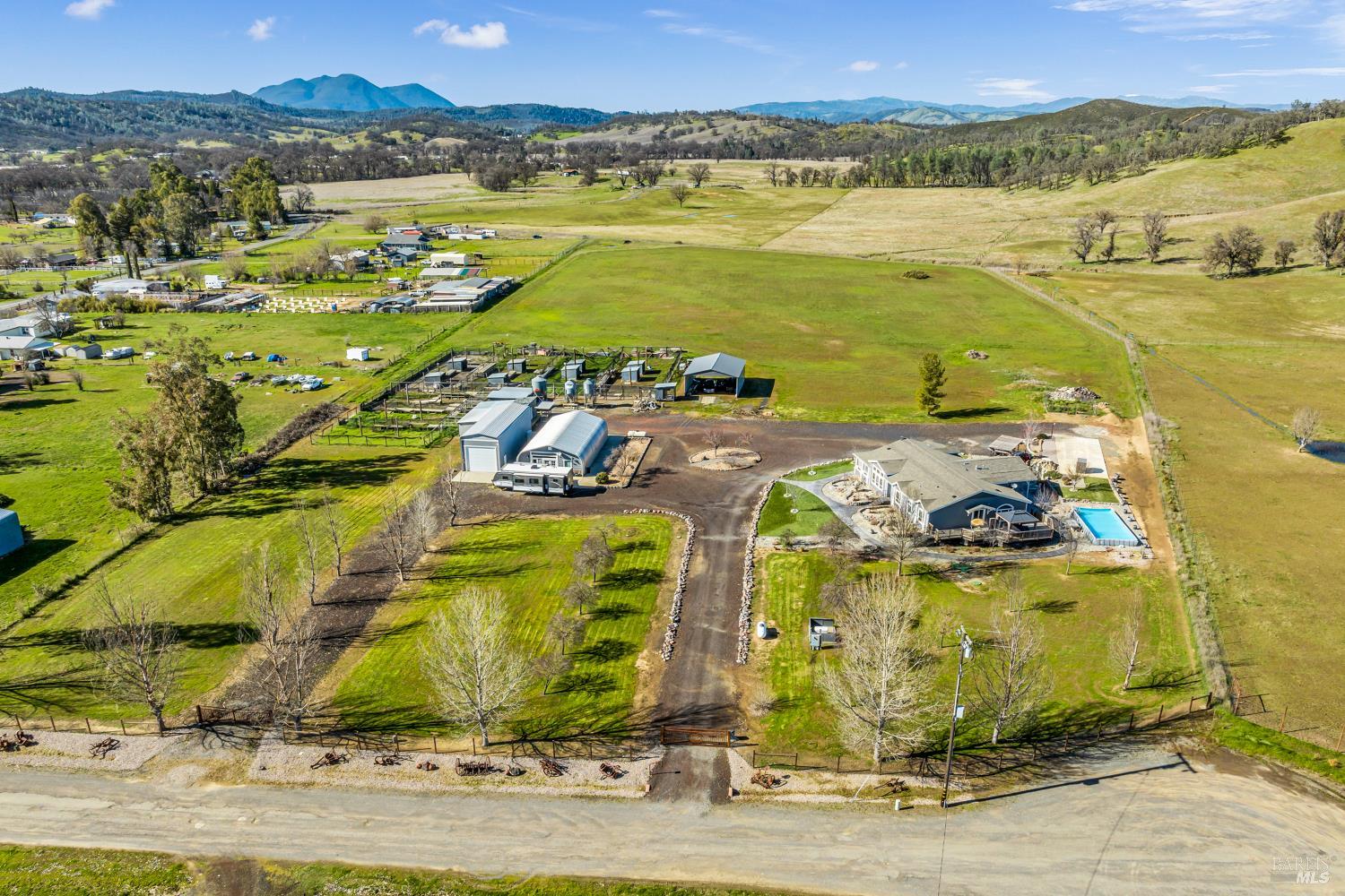 Detail Gallery Image 2 of 64 For 17432 Sendero Way, Lower Lake,  CA 95457 - 3 Beds | 2 Baths