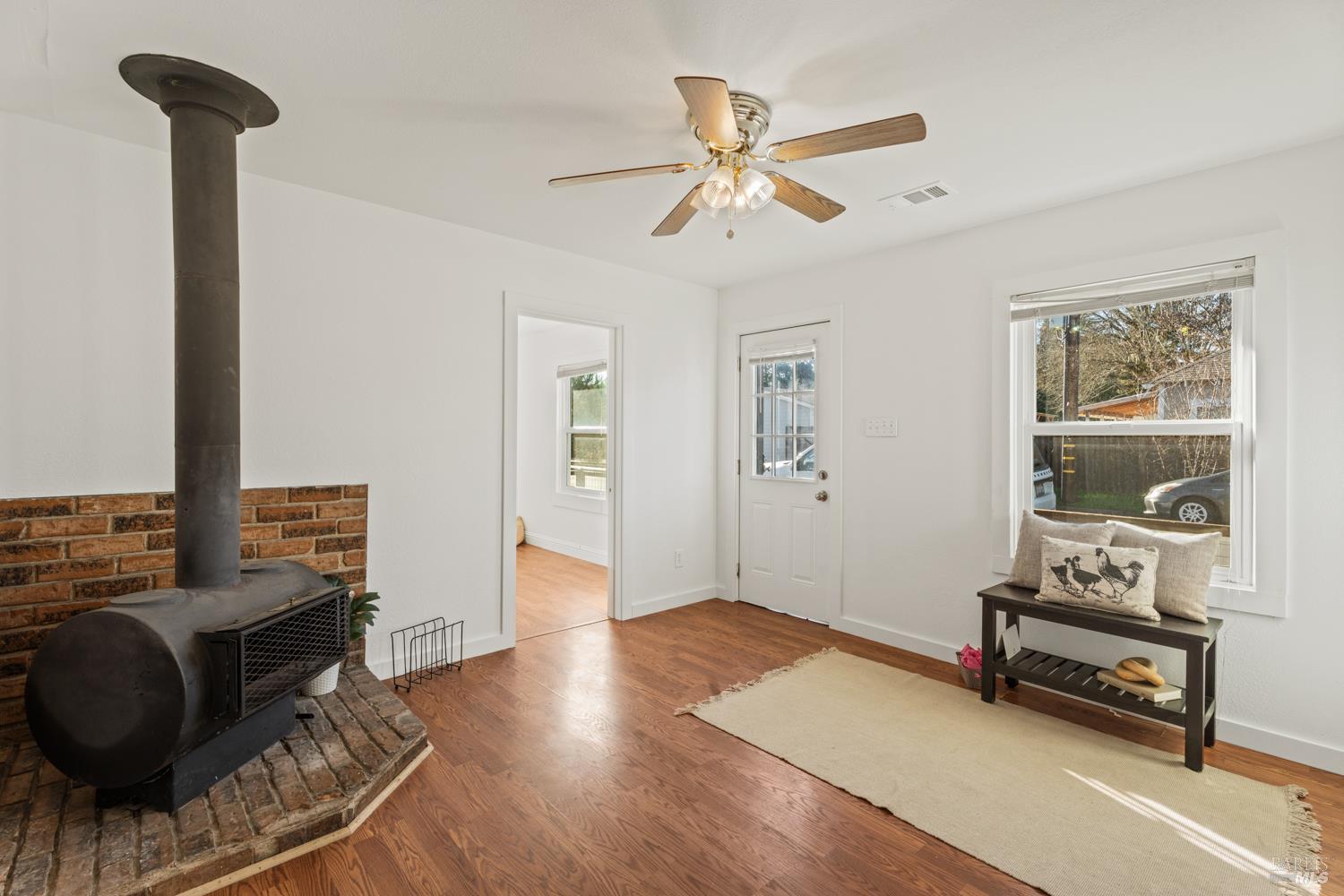 Detail Gallery Image 14 of 27 For 309 E Valley St, Willits,  CA 95490 - 3 Beds | 1 Baths