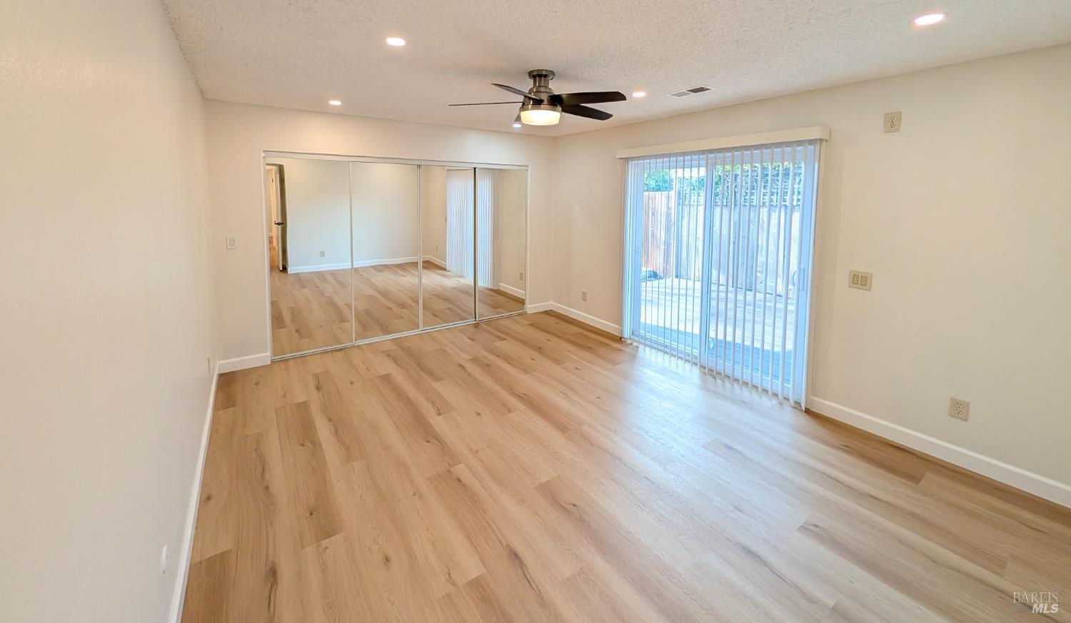 Detail Gallery Image 7 of 18 For 1815 Mini Dr, Vallejo,  CA 94589 - 4 Beds | 2 Baths