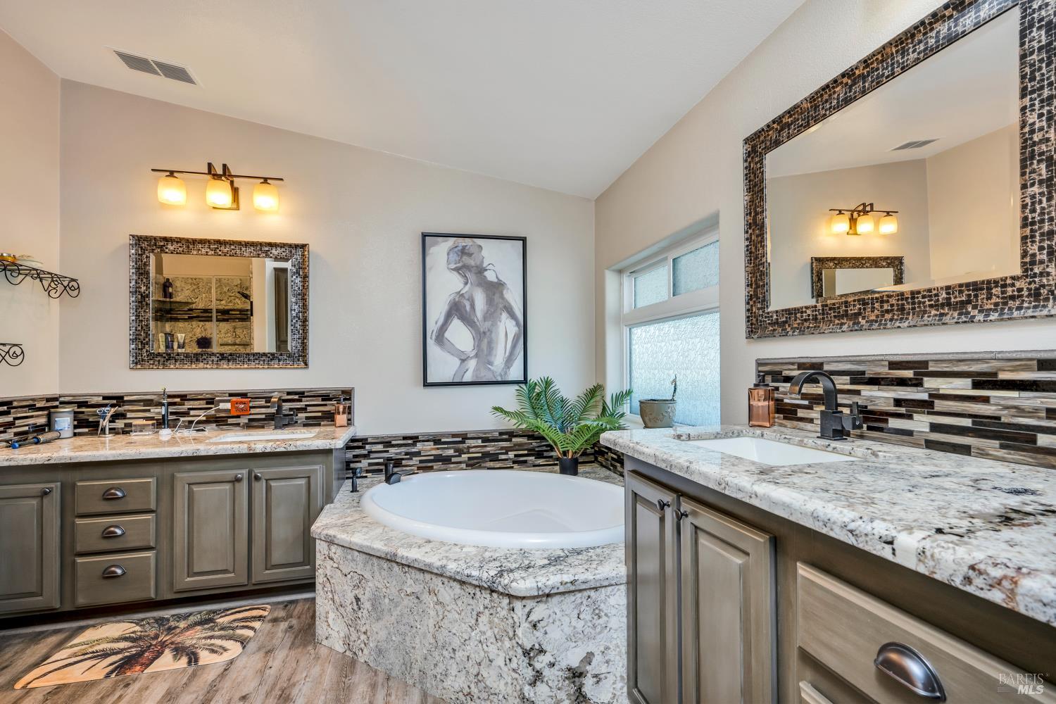 Detail Gallery Image 20 of 64 For 17432 Sendero Way, Lower Lake,  CA 95457 - 3 Beds | 2 Baths