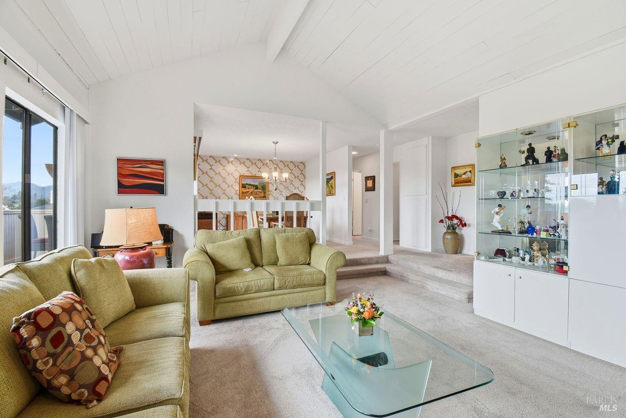 Detail Gallery Image 7 of 41 For 4762 Tarton Dr, Santa Rosa,  CA 95405 - 3 Beds | 2 Baths