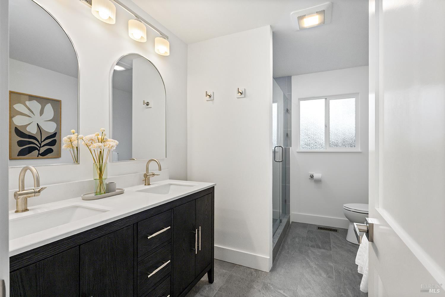 Detail Gallery Image 19 of 42 For 716 University St, Healdsburg,  CA 95448 - 4 Beds | 2/1 Baths