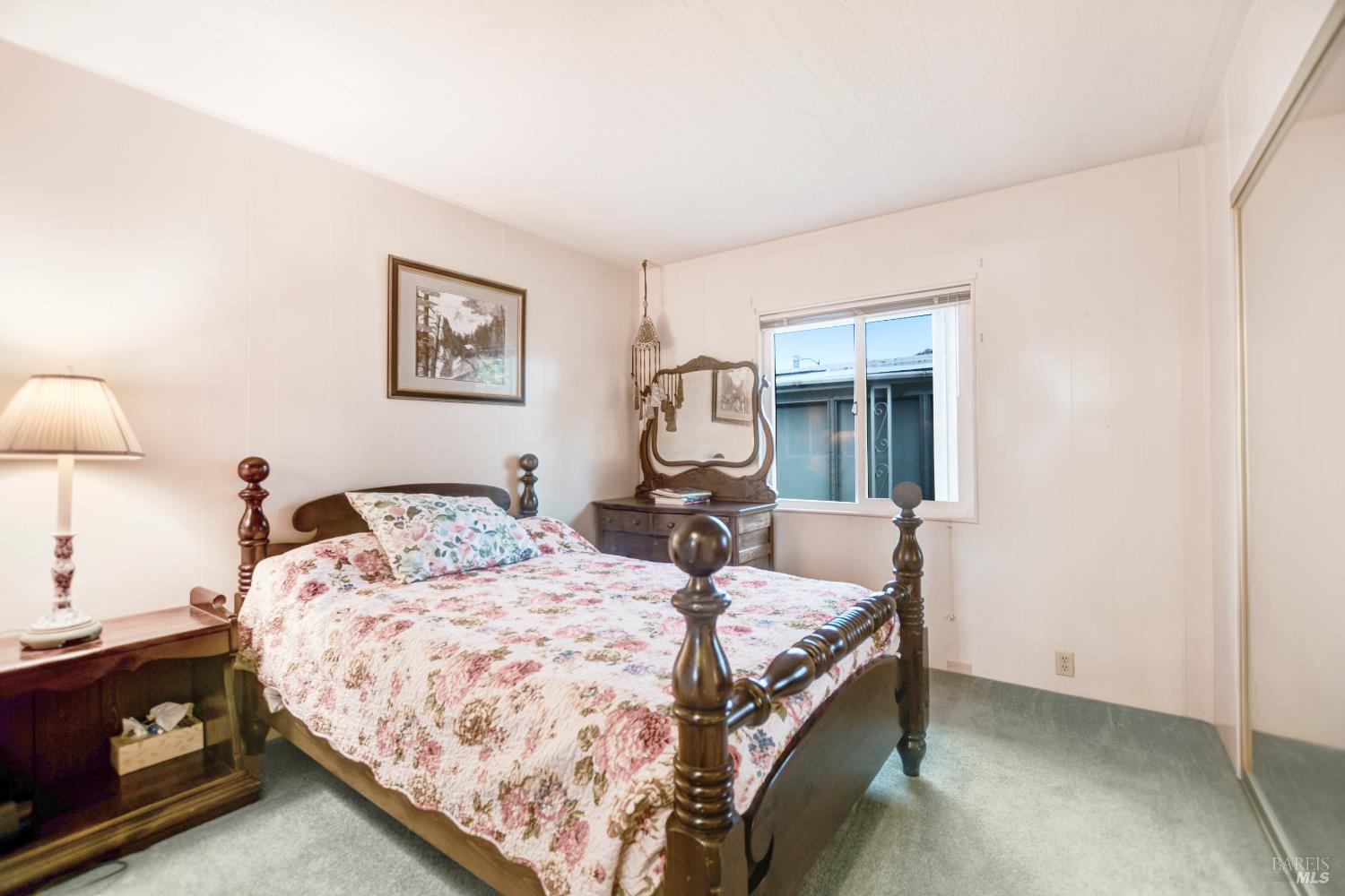 Detail Gallery Image 15 of 23 For 40 Westgate Cir, Santa Rosa,  CA 95401 - 2 Beds | 2 Baths