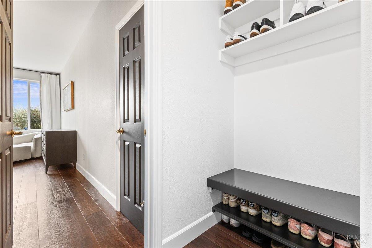 Detail Gallery Image 21 of 61 For 5866 Sailing Hawk Ave, Santa Rosa,  CA 95409 - 4 Beds | 4/1 Baths