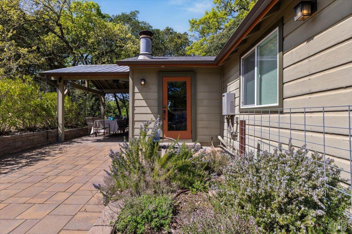 Detail Gallery Image 35 of 66 For 4820 Bennett Valley Rd, Santa Rosa,  CA 95404 - 6 Beds | 5 Baths