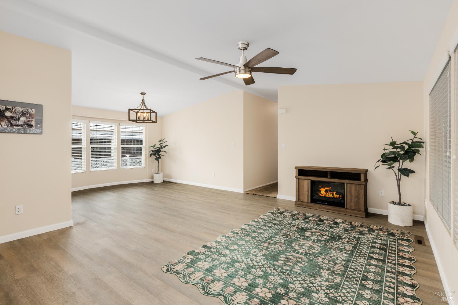 Detail Gallery Image 4 of 24 For 512 Sherry Unkn 245, Calistoga,  CA 94515 - 3 Beds | 2 Baths