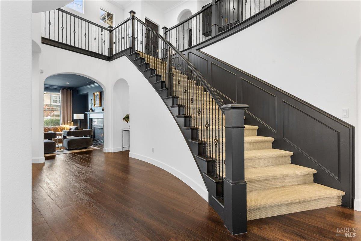 Detail Gallery Image 4 of 61 For 5866 Sailing Hawk Ave, Santa Rosa,  CA 95409 - 4 Beds | 4/1 Baths