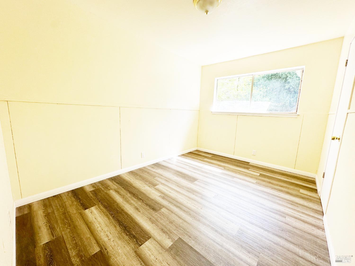 Detail Gallery Image 6 of 18 For 4083 Frye Ave, Clearlake,  CA 95422 - 3 Beds | 1 Baths