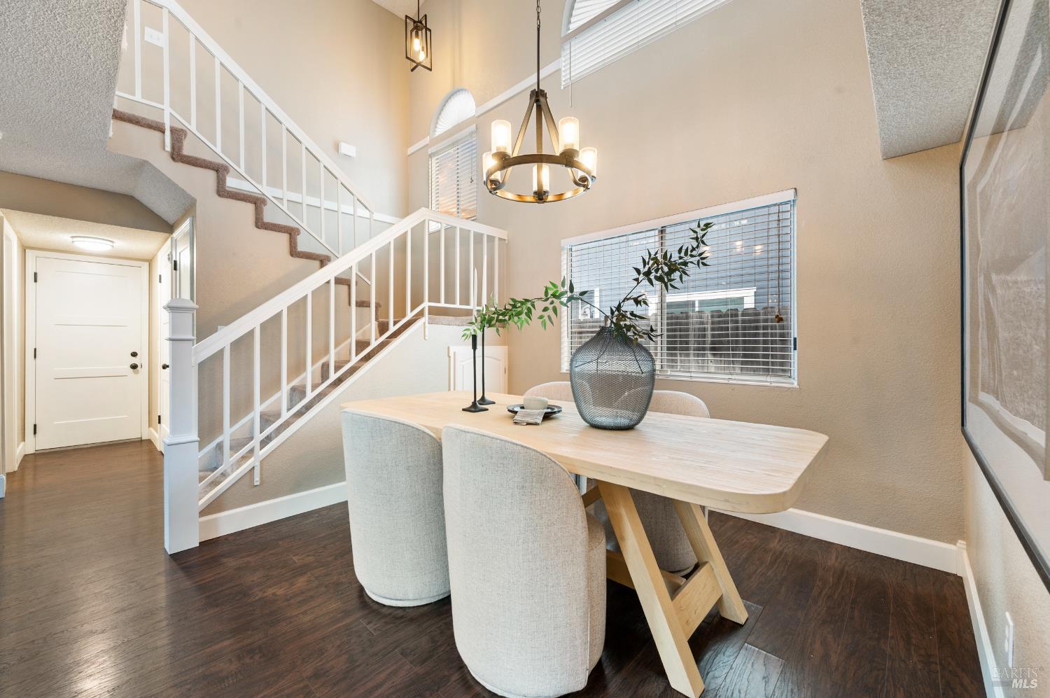 Detail Gallery Image 9 of 56 For 115 American Way, Vacaville,  CA 95687 - 3 Beds | 2/1 Baths