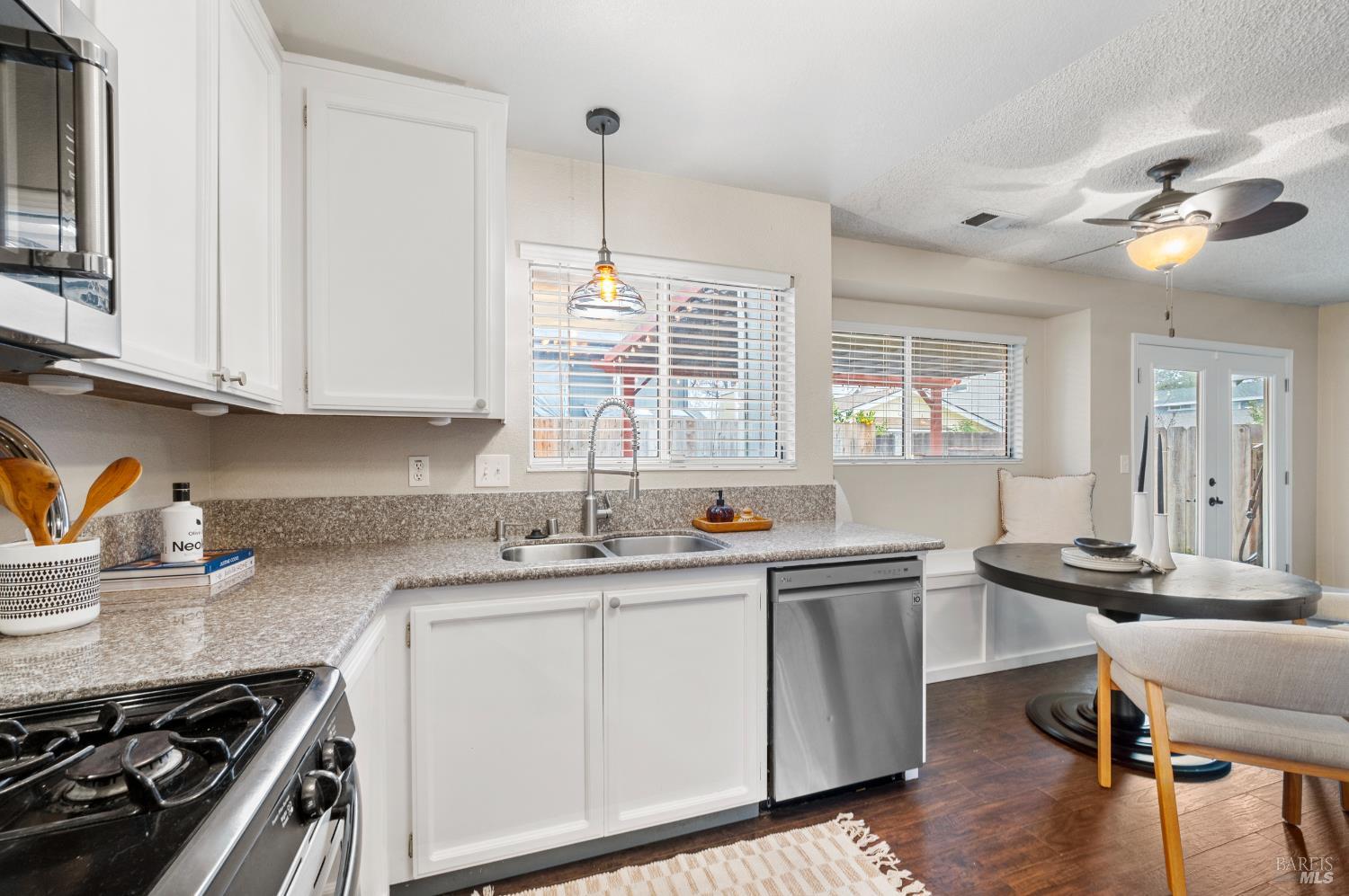 Detail Gallery Image 24 of 56 For 115 American Way, Vacaville,  CA 95687 - 3 Beds | 2/1 Baths