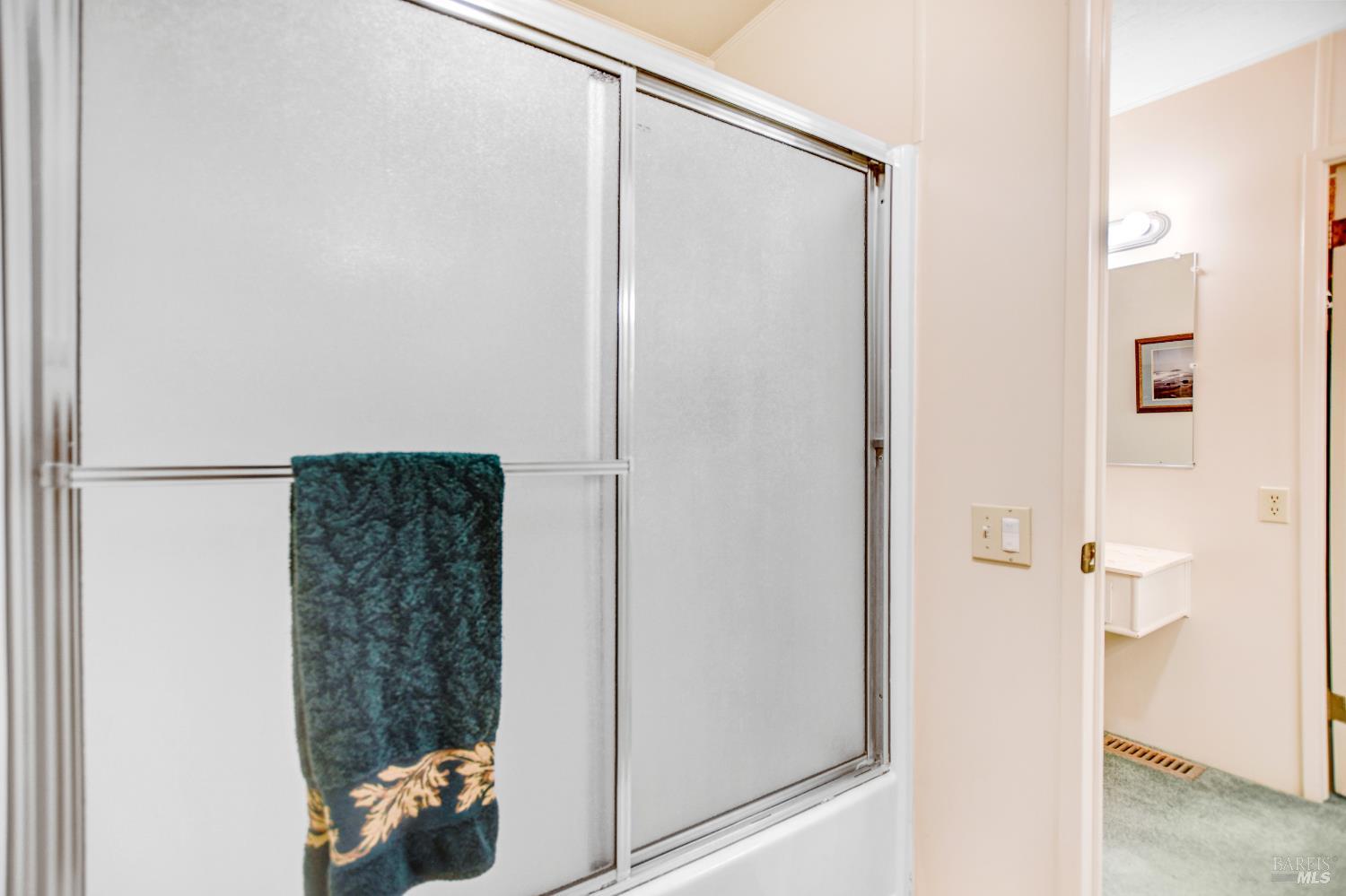 Detail Gallery Image 19 of 23 For 40 Westgate Cir, Santa Rosa,  CA 95401 - 2 Beds | 2 Baths