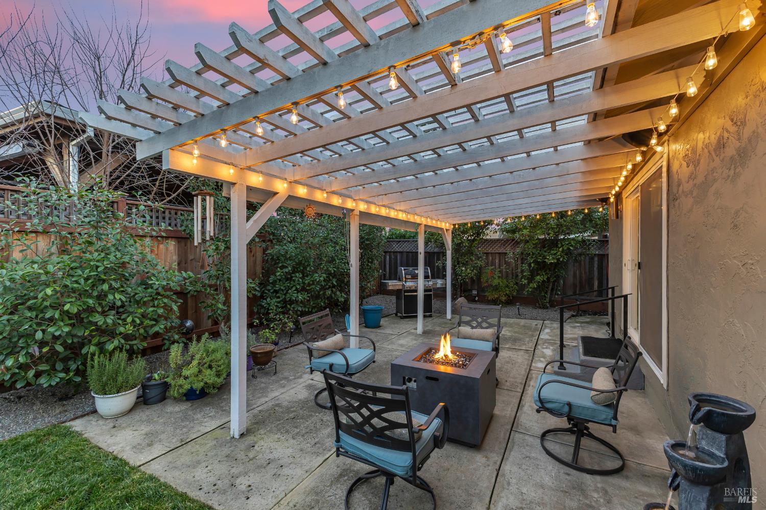 Detail Gallery Image 29 of 37 For 3955 Briarwood St, Napa,  CA 94558 - 3 Beds | 2 Baths