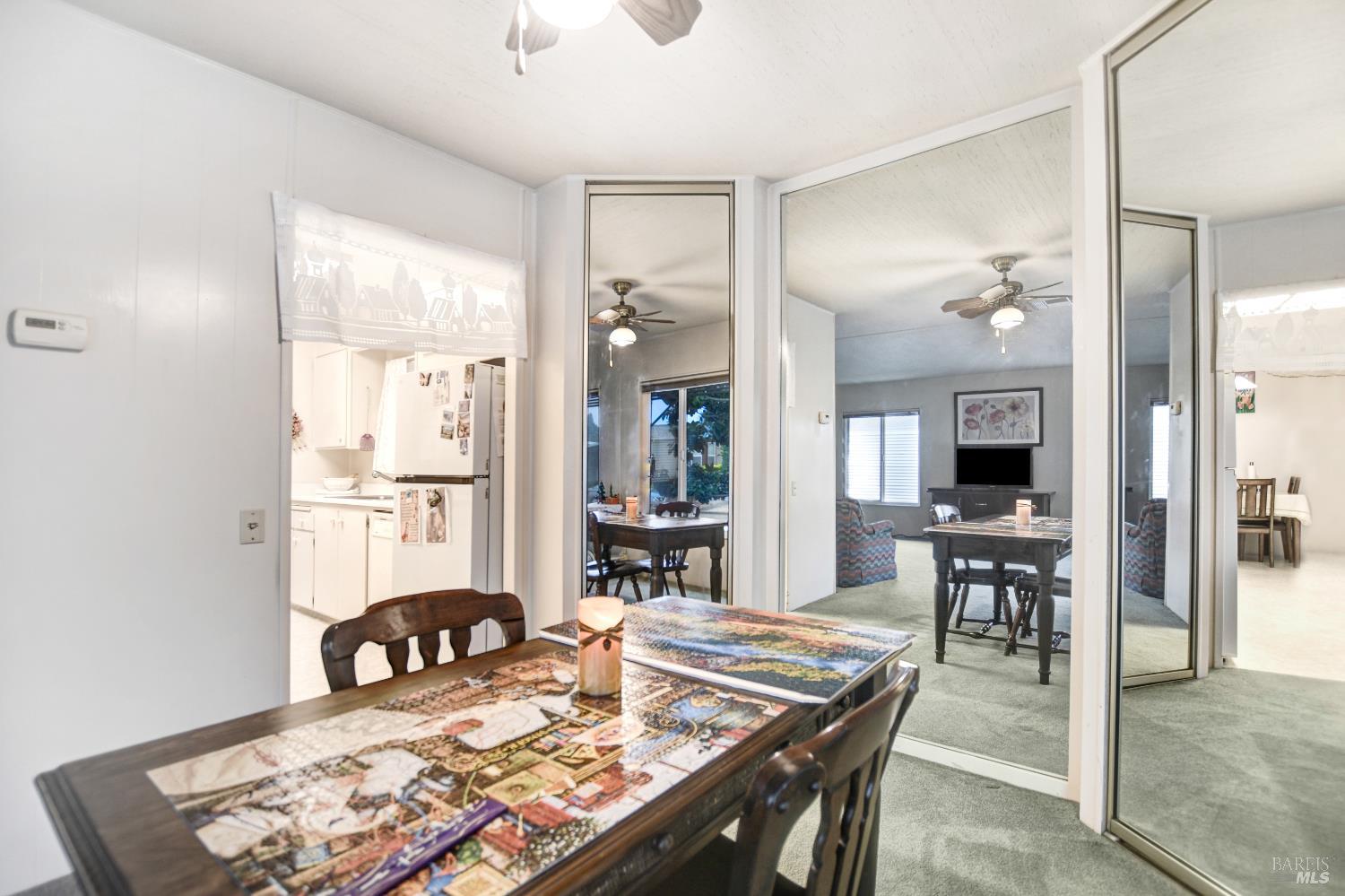 Detail Gallery Image 6 of 23 For 40 Westgate Cir, Santa Rosa,  CA 95401 - 2 Beds | 2 Baths