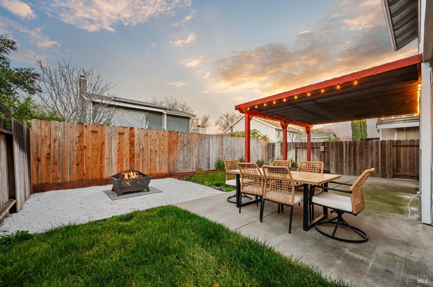 Detail Gallery Image 44 of 56 For 115 American Way, Vacaville,  CA 95687 - 3 Beds | 2/1 Baths