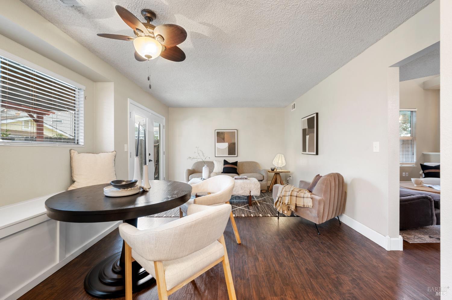 Detail Gallery Image 20 of 56 For 115 American Way, Vacaville,  CA 95687 - 3 Beds | 2/1 Baths