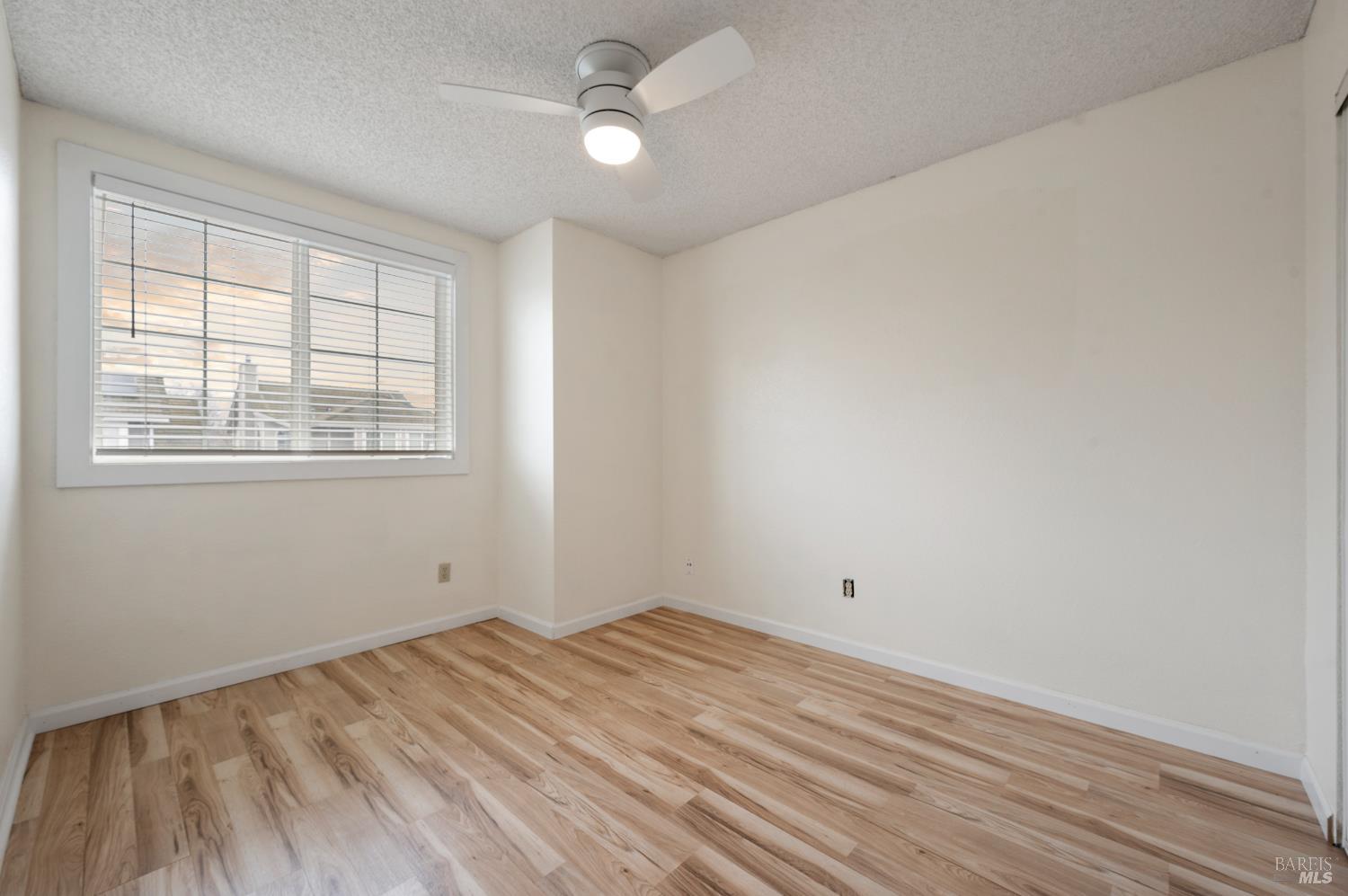 Detail Gallery Image 30 of 56 For 115 American Way, Vacaville,  CA 95687 - 3 Beds | 2/1 Baths