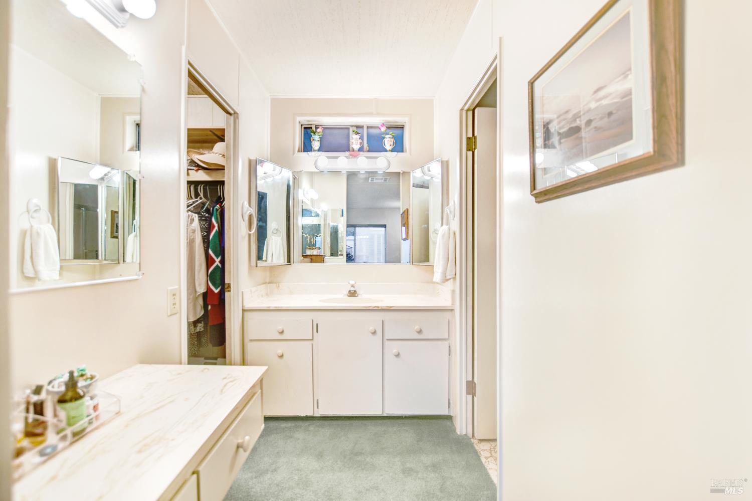 Detail Gallery Image 18 of 23 For 40 Westgate Cir, Santa Rosa,  CA 95401 - 2 Beds | 2 Baths