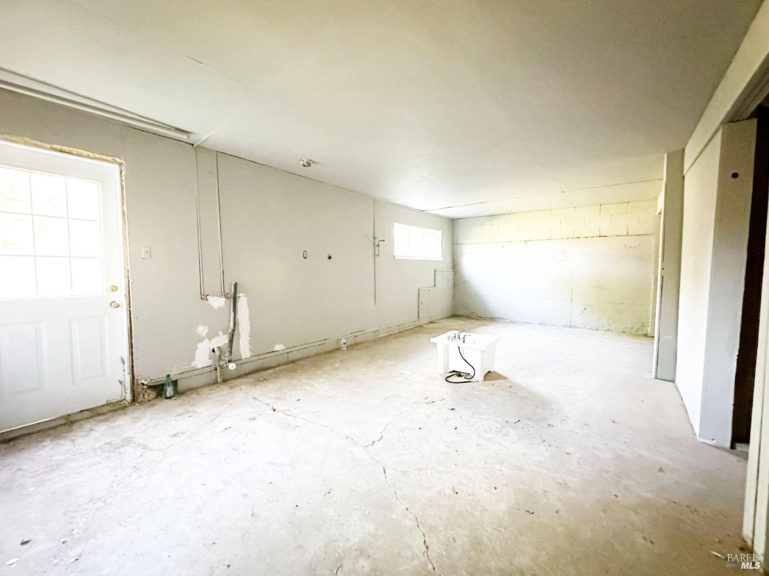 Detail Gallery Image 13 of 18 For 4083 Frye Ave, Clearlake,  CA 95422 - 3 Beds | 1 Baths