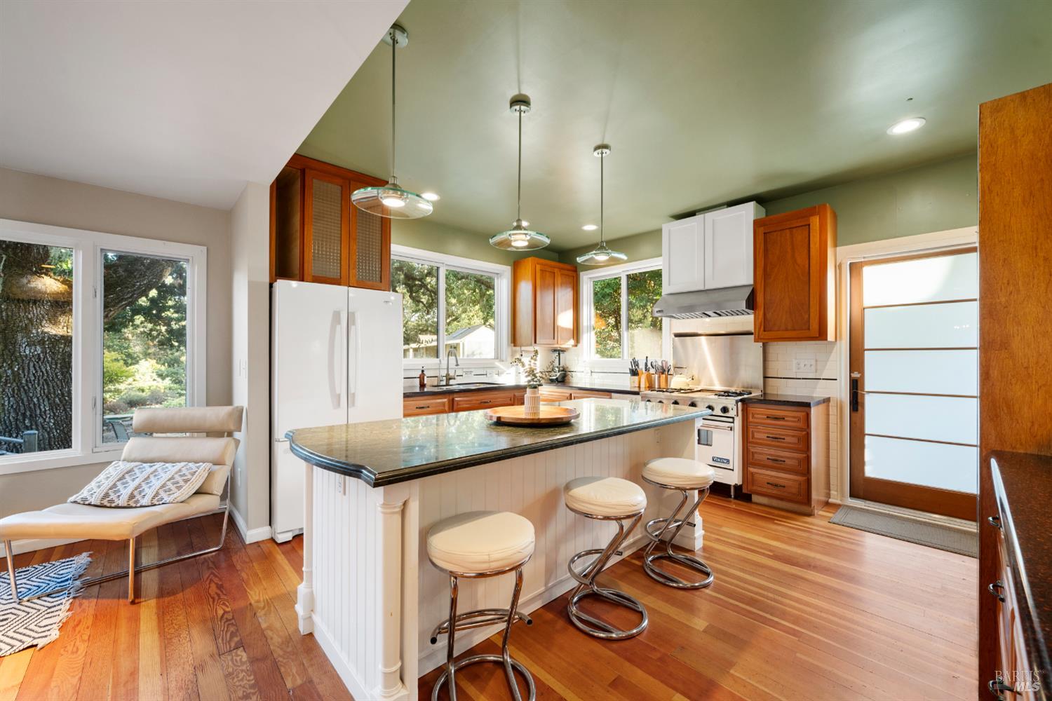 Detail Gallery Image 8 of 66 For 4820 Bennett Valley Rd, Santa Rosa,  CA 95404 - 6 Beds | 5 Baths