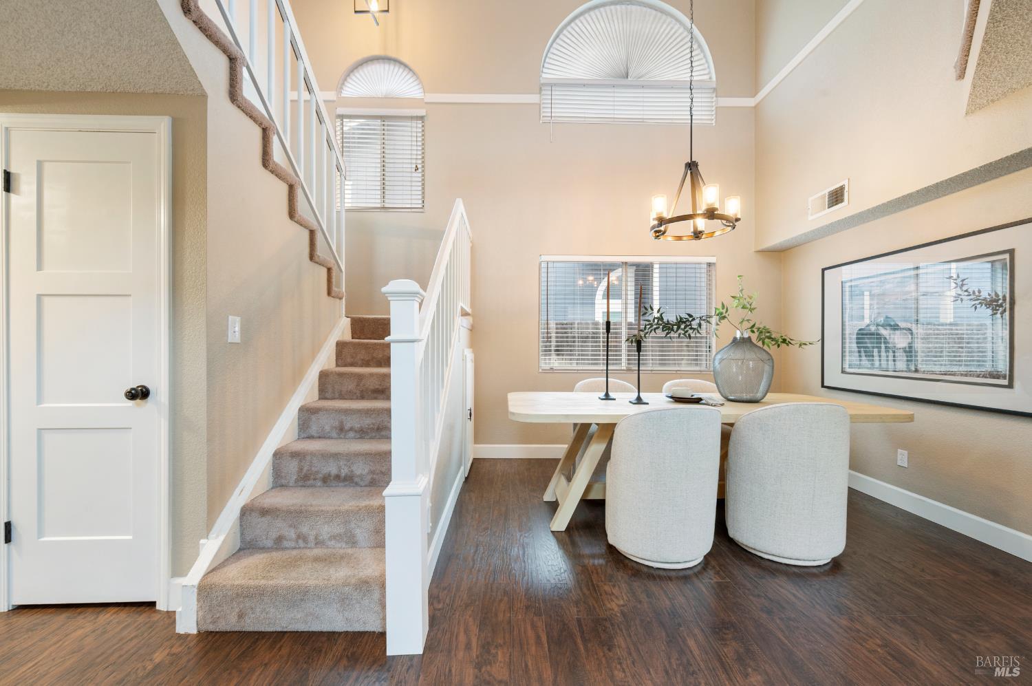 Detail Gallery Image 8 of 56 For 115 American Way, Vacaville,  CA 95687 - 3 Beds | 2/1 Baths