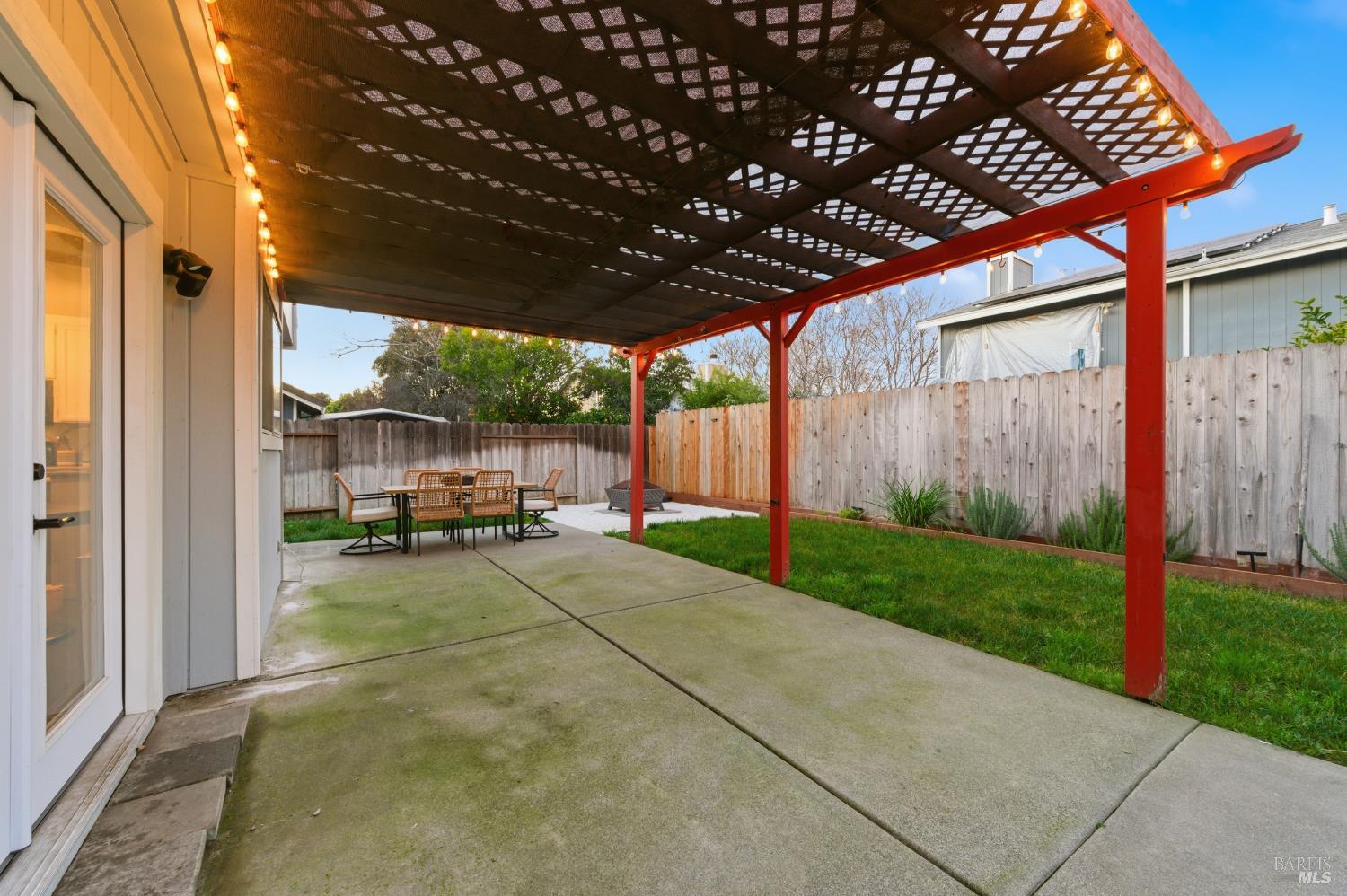 Detail Gallery Image 43 of 56 For 115 American Way, Vacaville,  CA 95687 - 3 Beds | 2/1 Baths