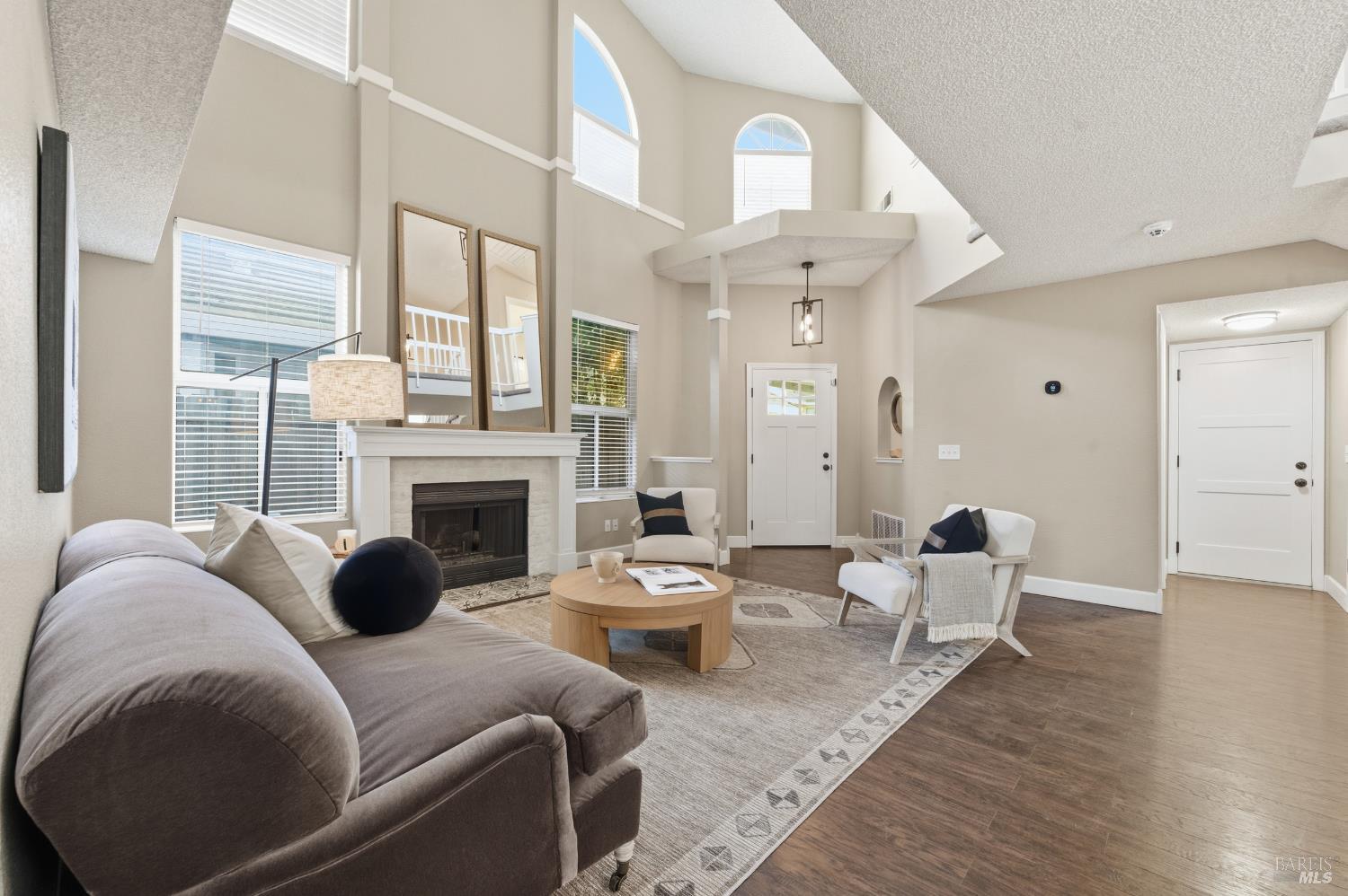 Detail Gallery Image 6 of 56 For 115 American Way, Vacaville,  CA 95687 - 3 Beds | 2/1 Baths