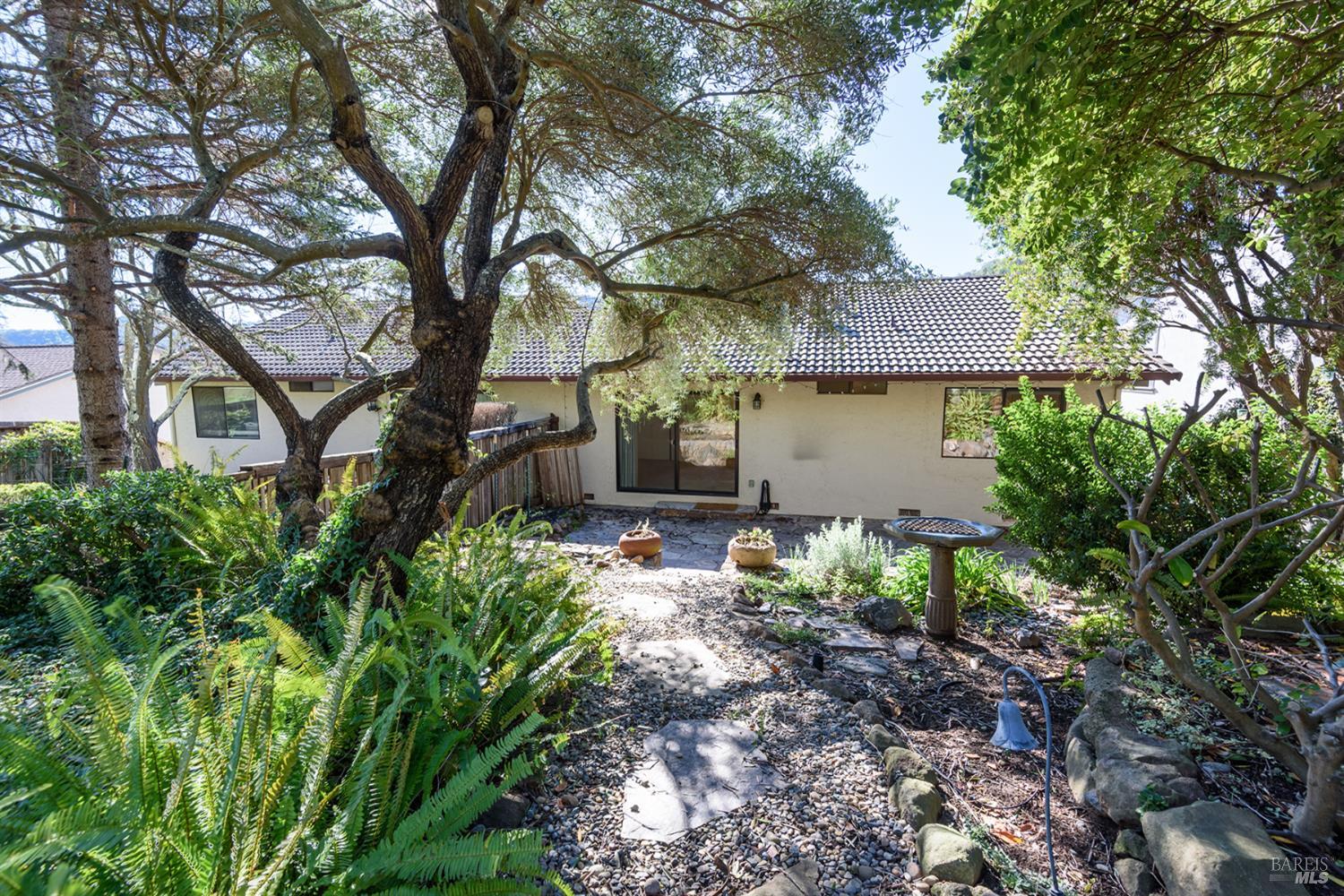 Detail Gallery Image 28 of 31 For 36 Shannon Ct, Novato,  CA 94949 - – Beds | – Baths